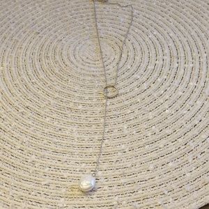 Softwater pearl lariat necklace